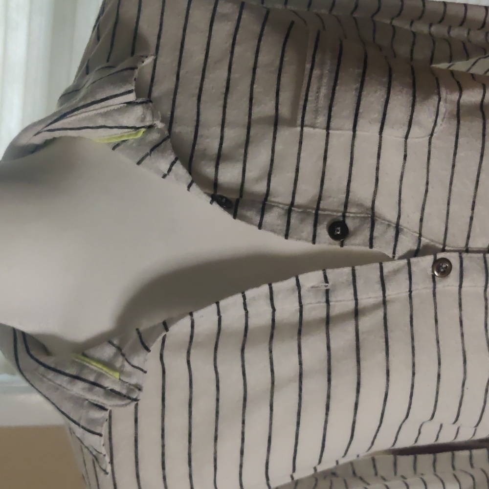 Button Down Top - Picture 3 of 5